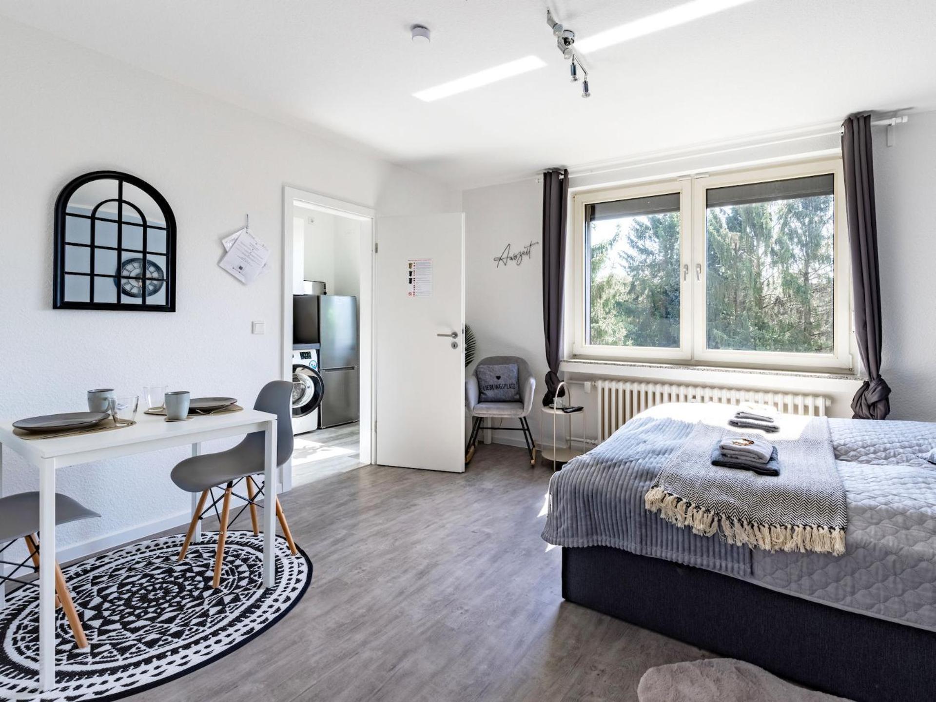 Vaz Apartments E01 Kueche, Tv, Netflix, Ca 15 Min Messe U Hbf Essen Exterior foto